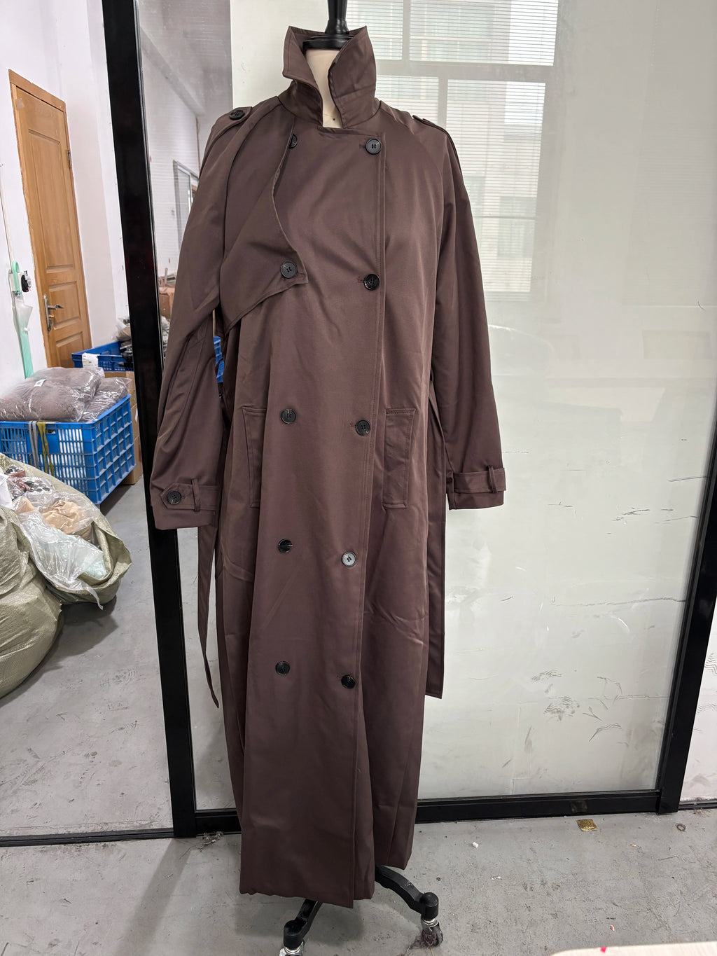 Trench-coat long col montant femme