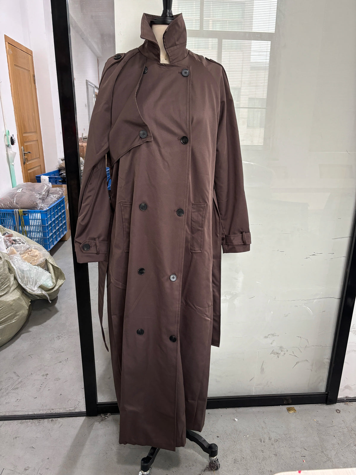 Trench-coat long col montant femme